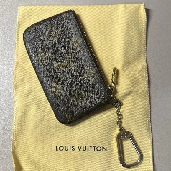 Louis Vuitton Key Pouch monogram - Picture 2 of 10